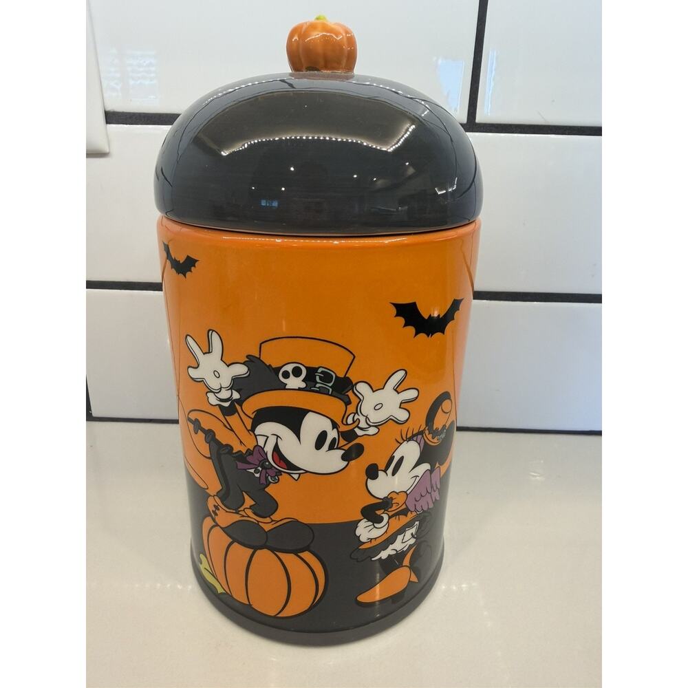 Disney Mickey and Friends Halloween Trick or Treats Ceramic Canister Treat Jar🎃